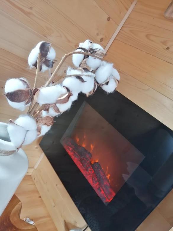 Le Studio Du Pressoir Gisay Zewnętrze zdjęcie
