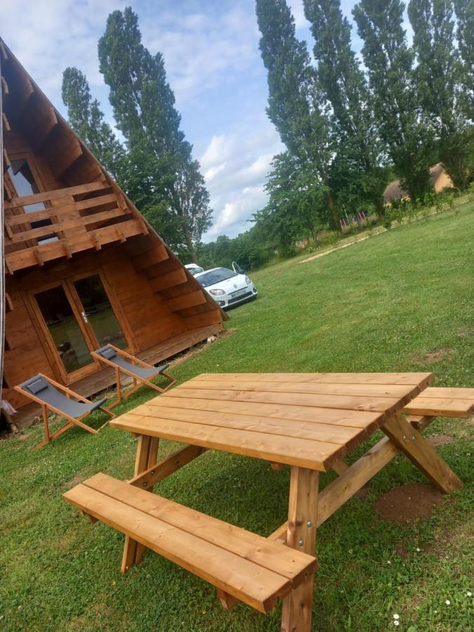 Le Studio Du Pressoir Gisay Zewnętrze zdjęcie